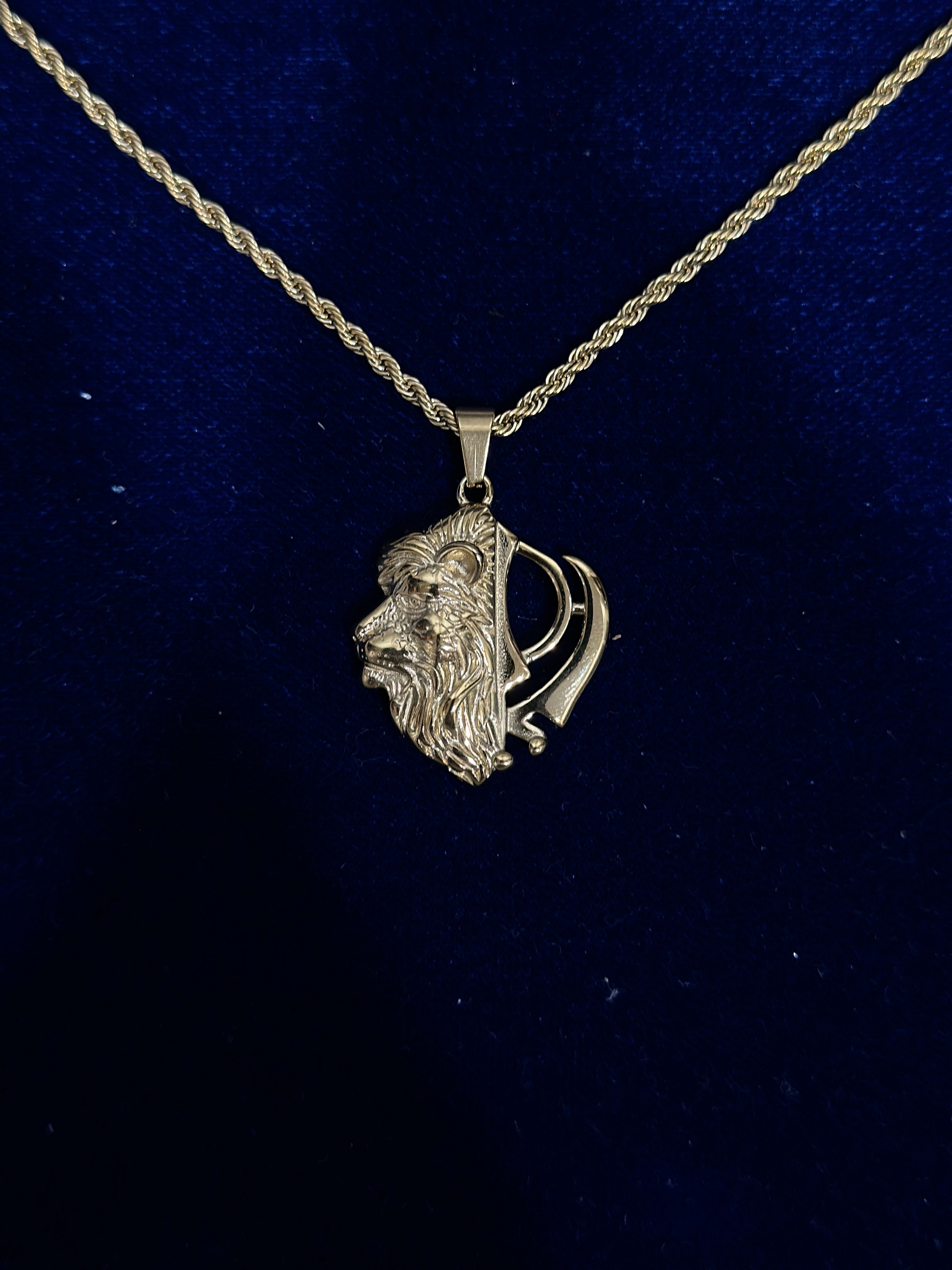 Lion Khanda 18k Gold Finish