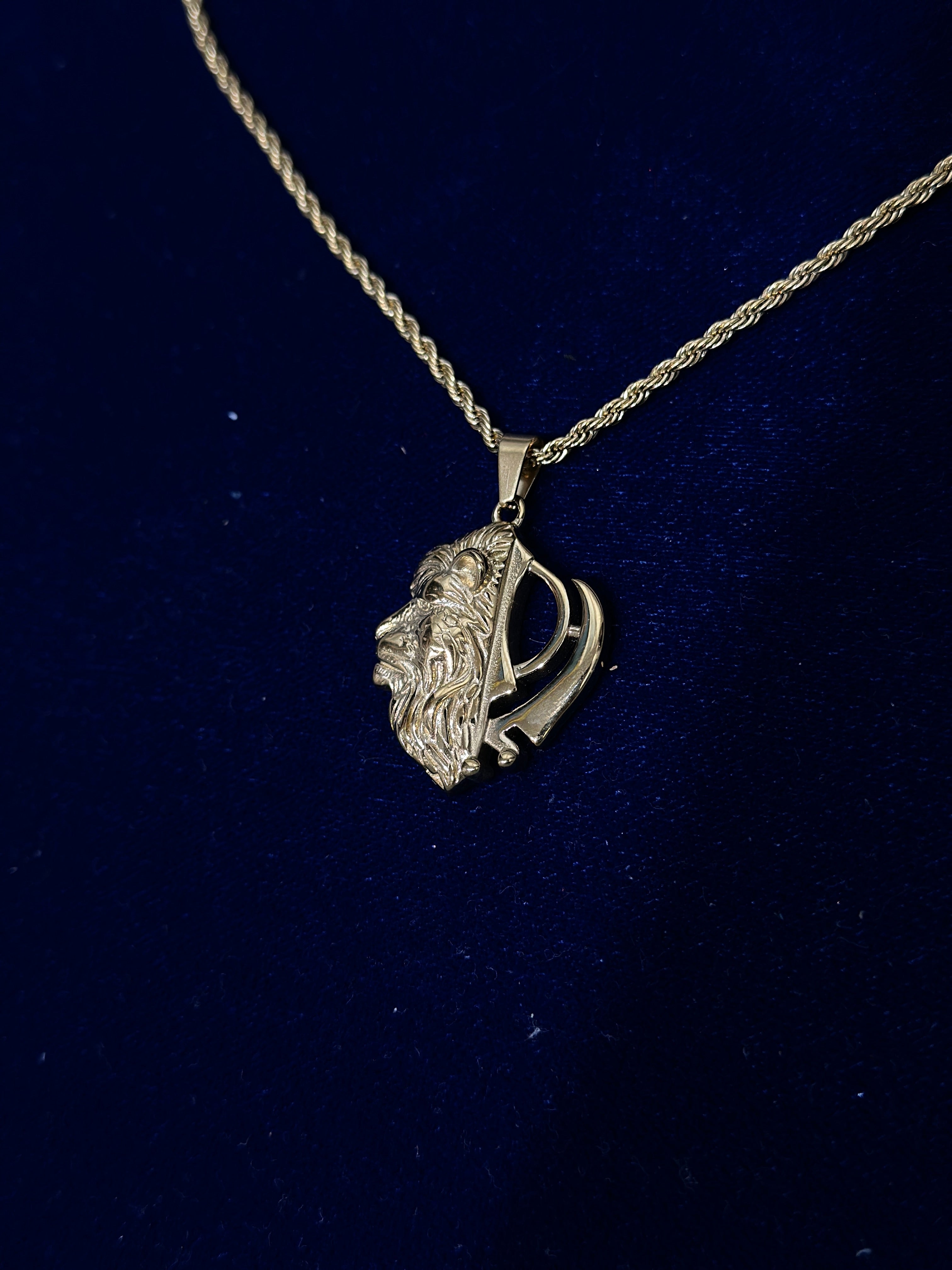 Lion Khanda 18k Gold Finish